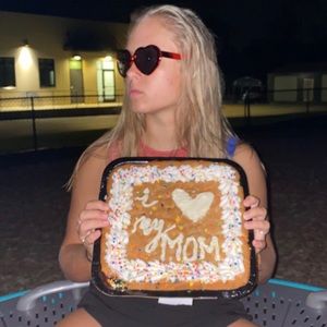 Meet your Posher, Savannah